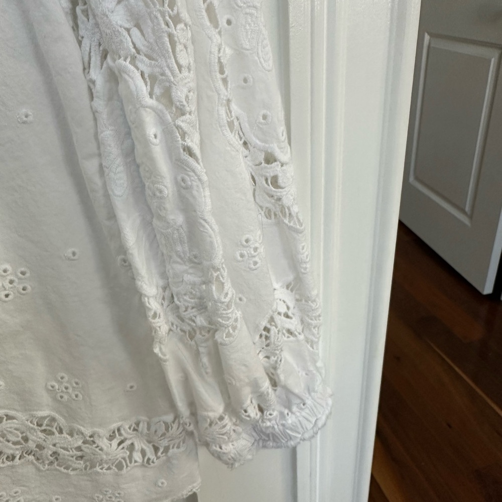 Beautiful Sundance Open Cut Work Top - Picture 3 of 7